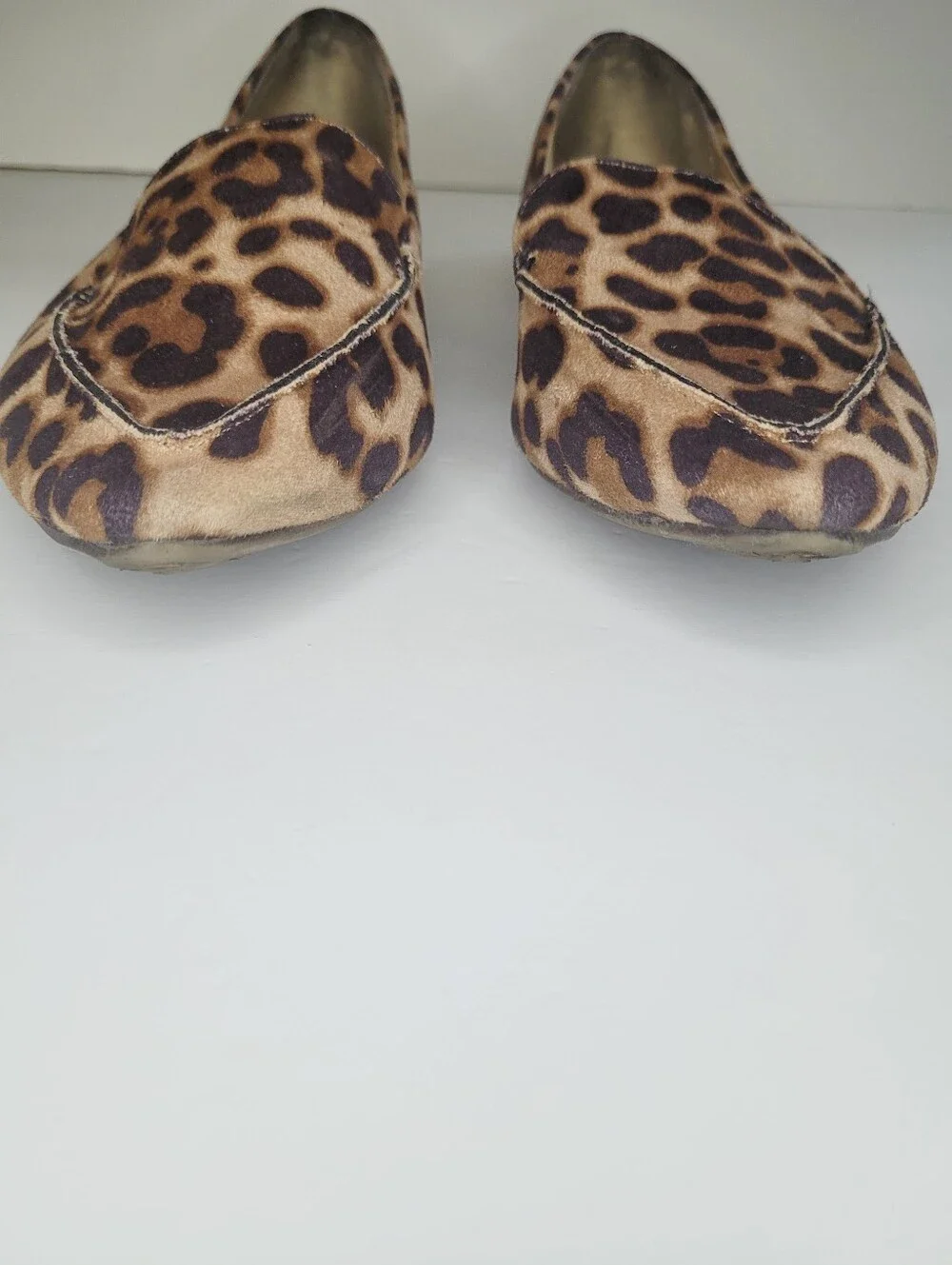 Time and Tru Flats Leopard Print Women’s 7.5 Pointed Toe Loafers Memory Foam